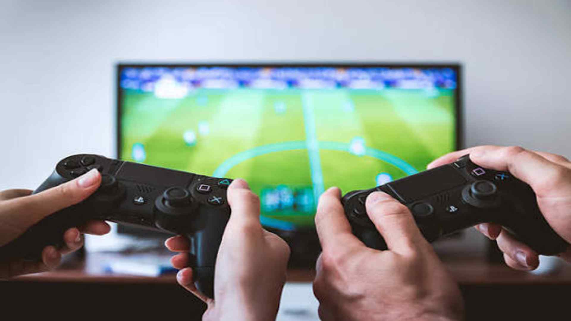 Why Players Sometimes Choose The Decision They Will Regret Least